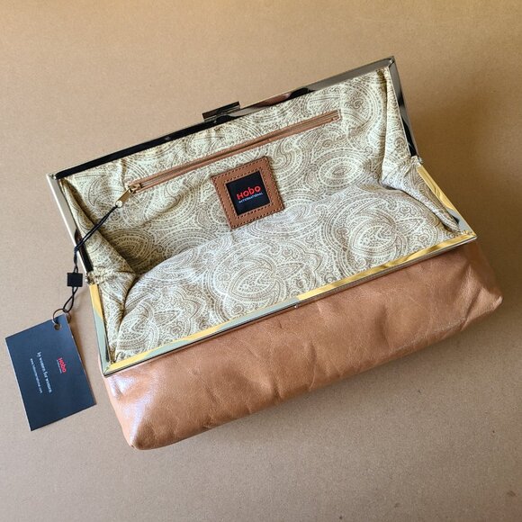 HOBO leather clutch purse - Picture 7 of 8